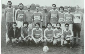 Saison 1985/1986 - ESN 1 - Laurier, Venien, Ferchaux, Suant, Jousselin, Peignon, Bouvet, Frison, Flammin, Jousselin, Gouesaud, Cottineau, Robreteau