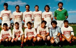 Saison 1988/1989 - ESN 2 - Ledoux, Rambault, Besse, Collot, Poisson, Thibaud, Venien, Hogel, Poidevin, Proust, Guillot, Fouillet