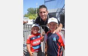 Florian Raspentino (Olympique de Marseille) avec Louis Salvat (U9) et Jules Salvat (U11) le 15/08/2012